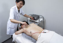 悩みの深い背中ニキビは専用ケアでなめらか肌へ! CI:Z.LABO_エステティックサロン シーズ・ラボ