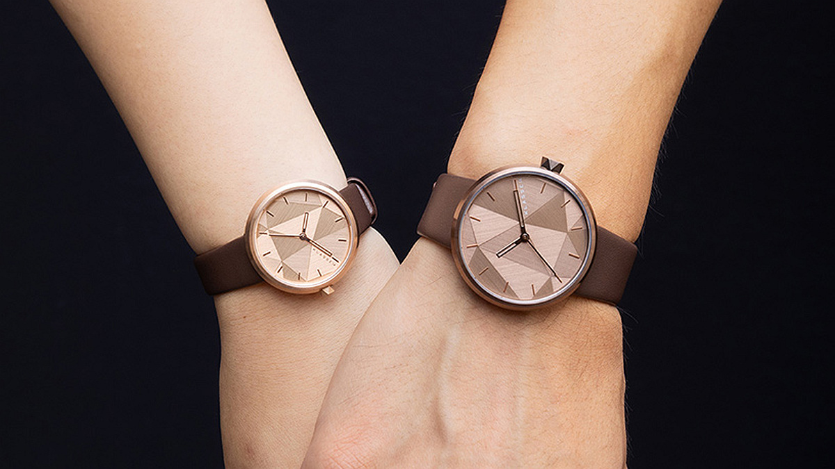 文字盤をレーザー彫刻で削り取り立体感を出した「KLASSE14」新作