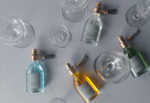 それは、香りのカクテル ―持続可能な天然香料だけでつくるフルオーダーフレグランス―