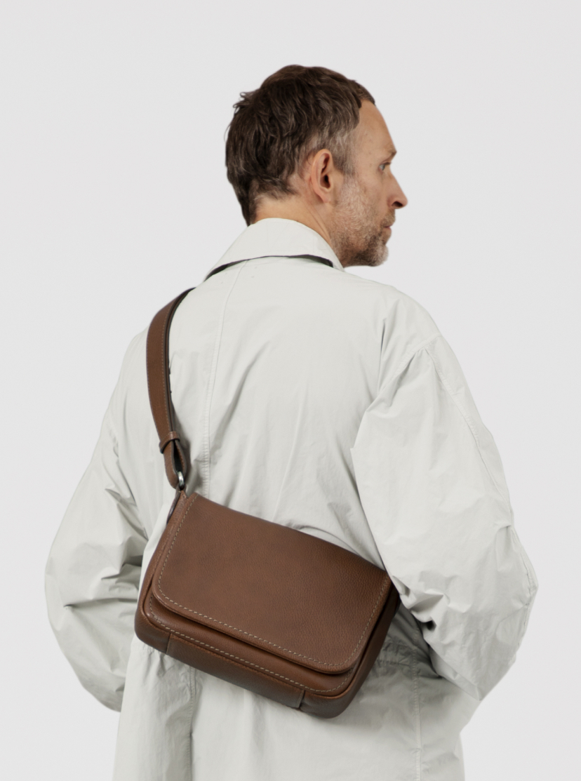 【美品】土屋鞄 コンフィオCONFFIO オイルヌメ ビジネスバッグ ブラウン 差がつく大人のレザーバッグ＆財布】TSUCHIYA KABANのロングセラー