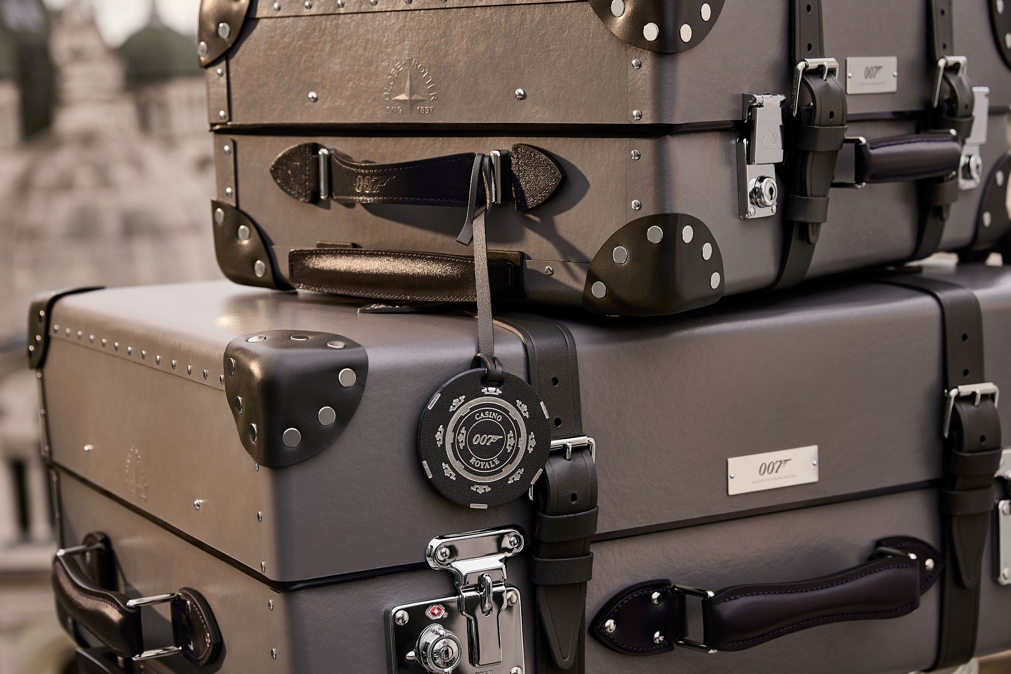 未使用✨グローブトロッター 007 コラボ ラゲッジタグ 本革 ブラック 楽天市場】GLOBE TROTTER グローブトロッター ラゲッジタグ Bond