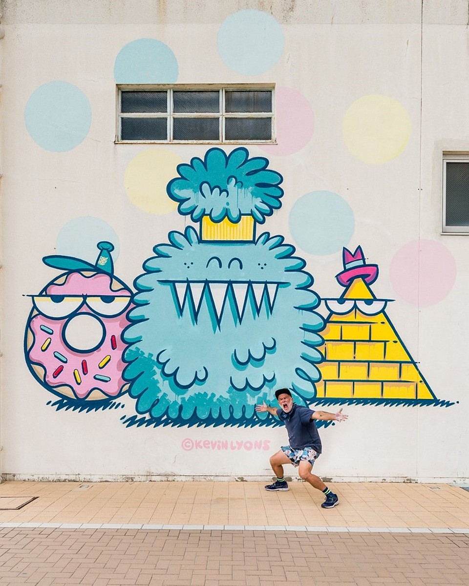 ケビンライオンズ アート カウズ マークゴンザレス KEVIN LYONS