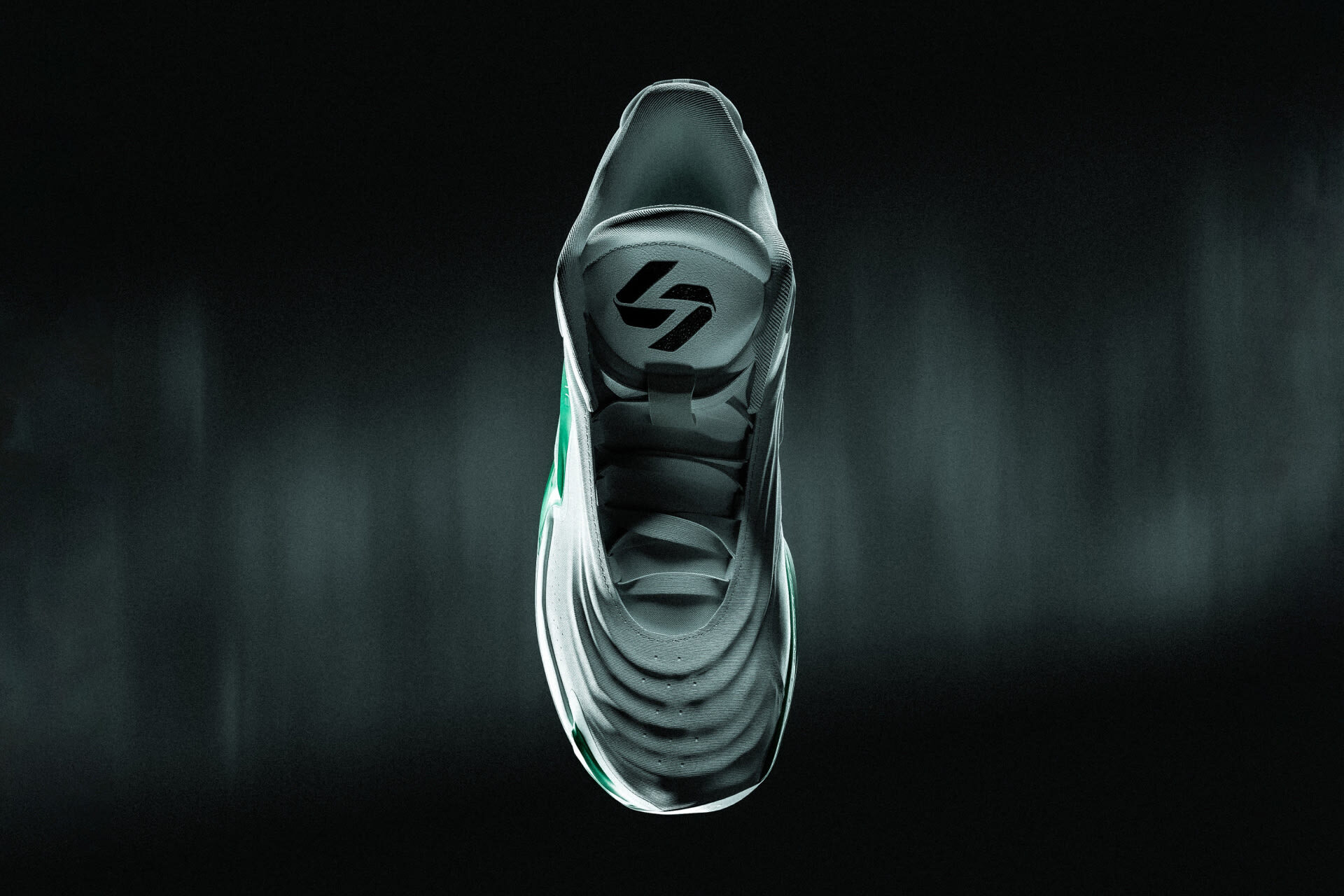 NBAのルカ・ドンチッチ3足目のシグニチャーシューズ「NIKE ルカ 3