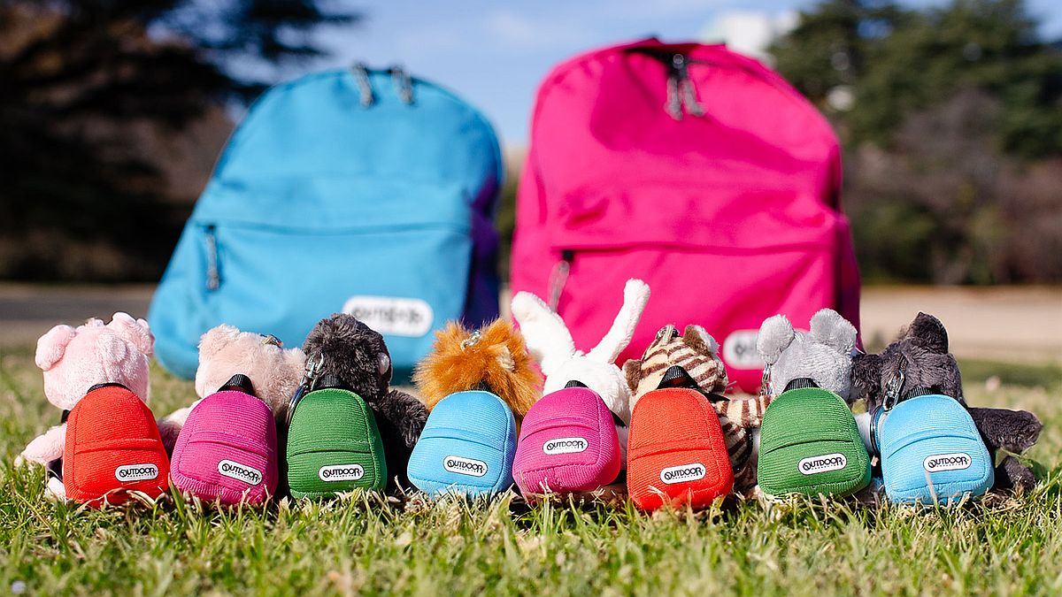 持ち歩くたびに心が弾む「OUTDOOR PRODUCTS® × NICI」コラボぬいぐるみ