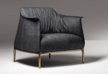 ラグジュアリーファニチャーブランド「ポルトローナ・フラウ」から、新作「Archibald Denim Edition」が登場