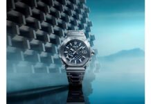 日本古来の伝統色「縹色」をダイアルで表現した“MR-G”