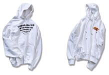 白のフーディーならビッグシルエットでも“ヤンチャ感”控えめ