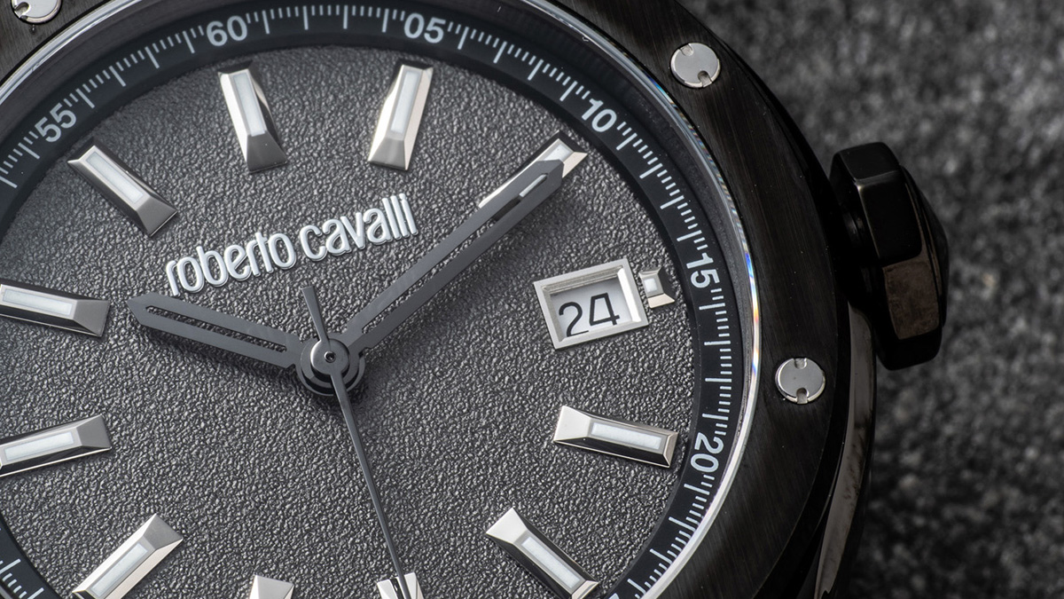 ロベルト カヴァリ バイ フランク ミュラーの最新作は大人仕様の