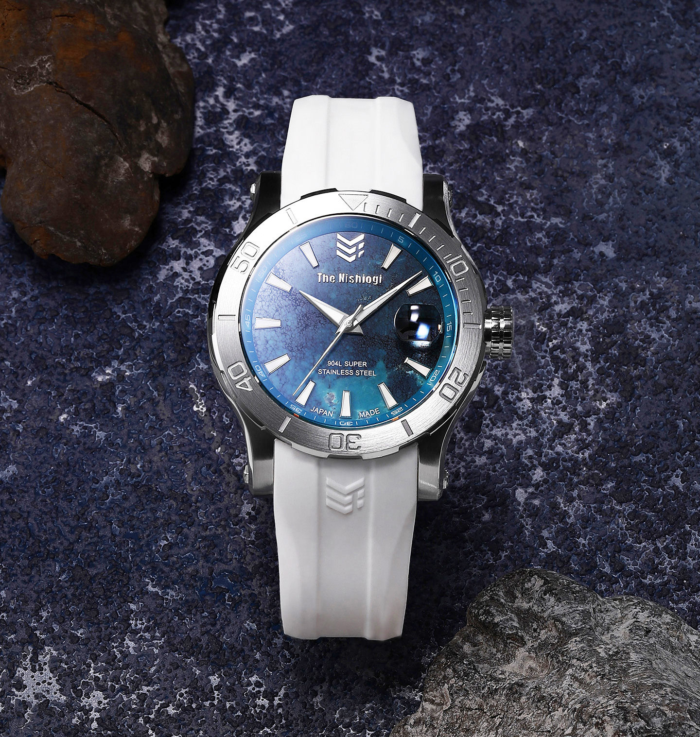 文字盤に輝くパワーストーンの輝き - HEROES ONLINE