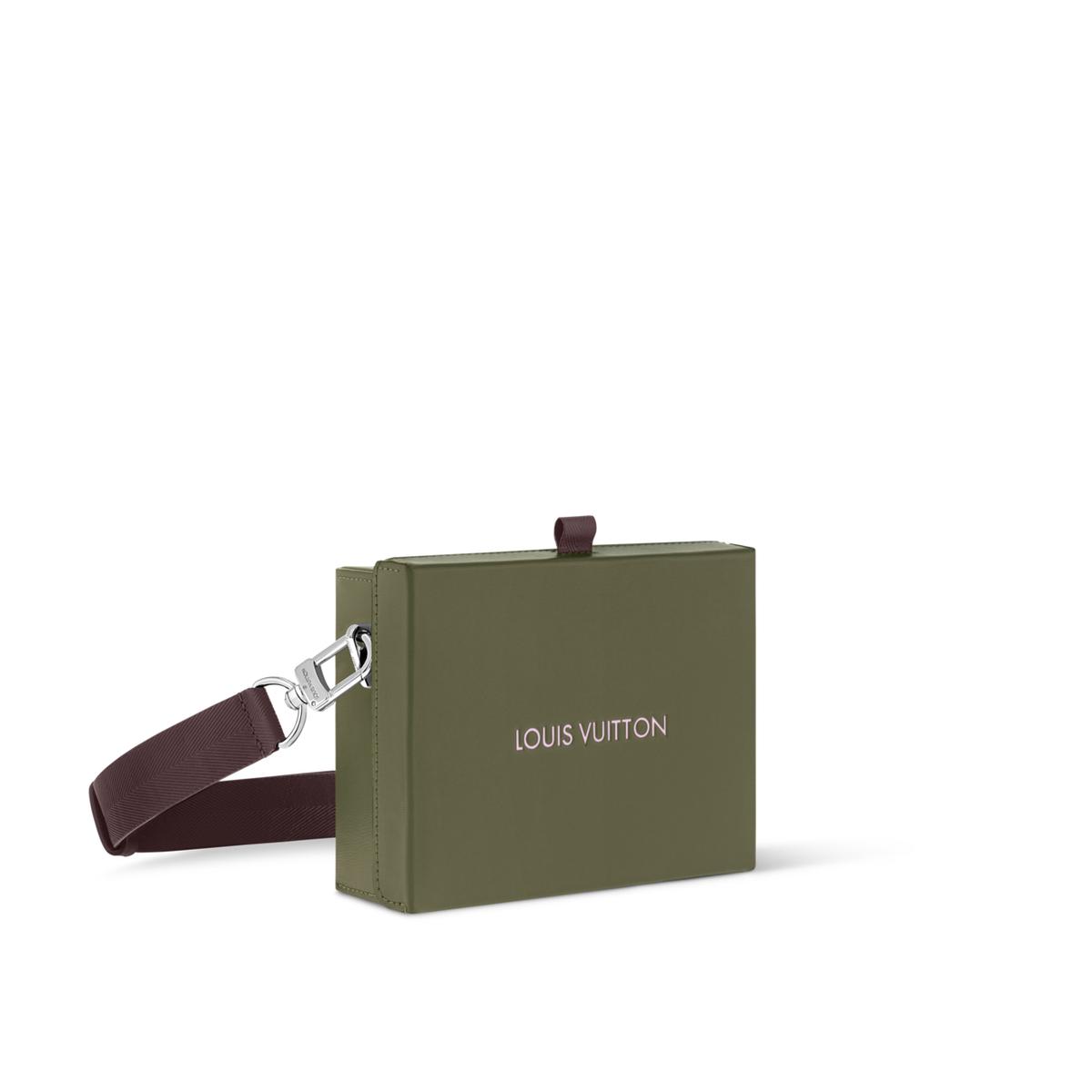 夏の一軍バッグ☆【Louis Vuitton】ヒルズ クラッチバッグ 送料込*ルイヴィトン*MNGマカサードップキットセカンドバッグ