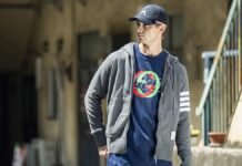 清潔感を引き出すシックなスポカジ