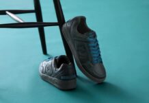 ブルーが目を惹く「WIND AND SEA」とのコラボレーションモデルが登場