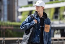 トリコロール配色で王道コーデを軽快に