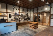 SIMCLEARが福岡県糸島市に初の旗艦店「SIMCLEAR FLAG」を2025年12月20日にグランドオープン