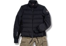 街にも似合う「MONCLER GRENOBLE」の“都会派アウトドア”ルック