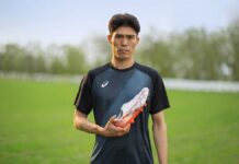 冨安健洋選手のプレーを支えるサッカー用スパイクシューズ「JETRAY ELITE」を発売!本モデルのために開発した独自素材「SILKYWRAP LITE」を採用